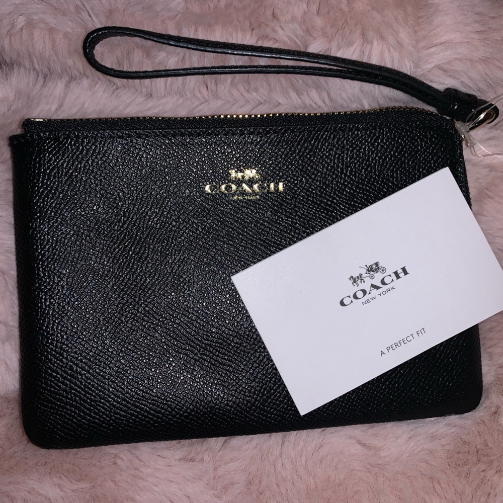 COACH Corner Zip Wristlet/Wallet